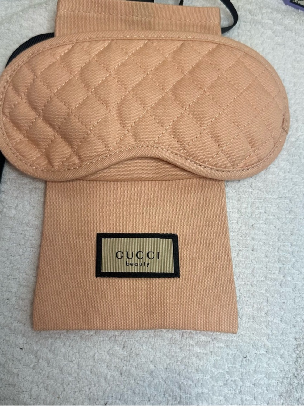 NEW Gucci beauty Eyemask canvas with black strap set